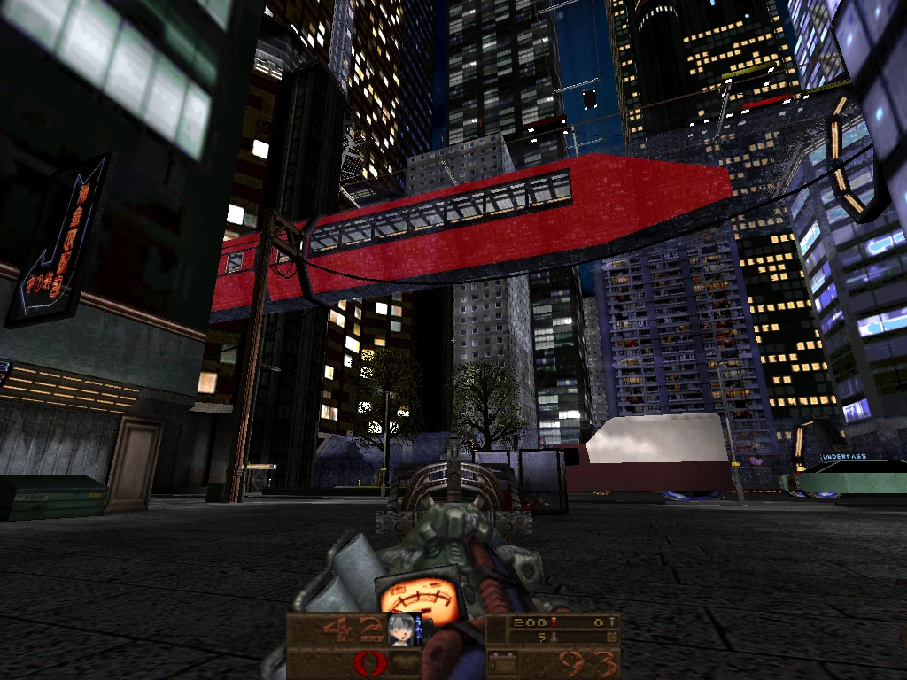 Zrzut ekranu nocnej sceny miejskiej w modzie Quake Peril z czerwonym tramwajem zawieszonym nad ulicą