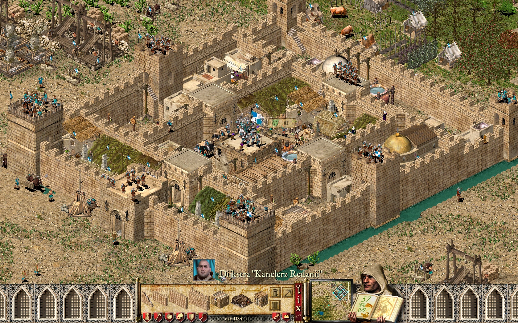 Fortaleza medieval con soldados y máquinas de asedio del mod Stronghold Witcher para Stronghold: Crusader