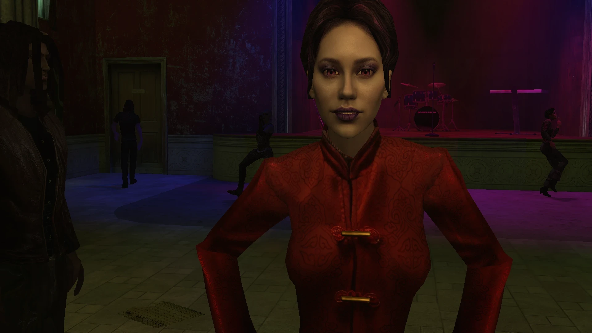 Zbliżenie postaci wampira kobiety w czerwonym stroju w klubie z moda Vampire The Masquerade Bloodlines